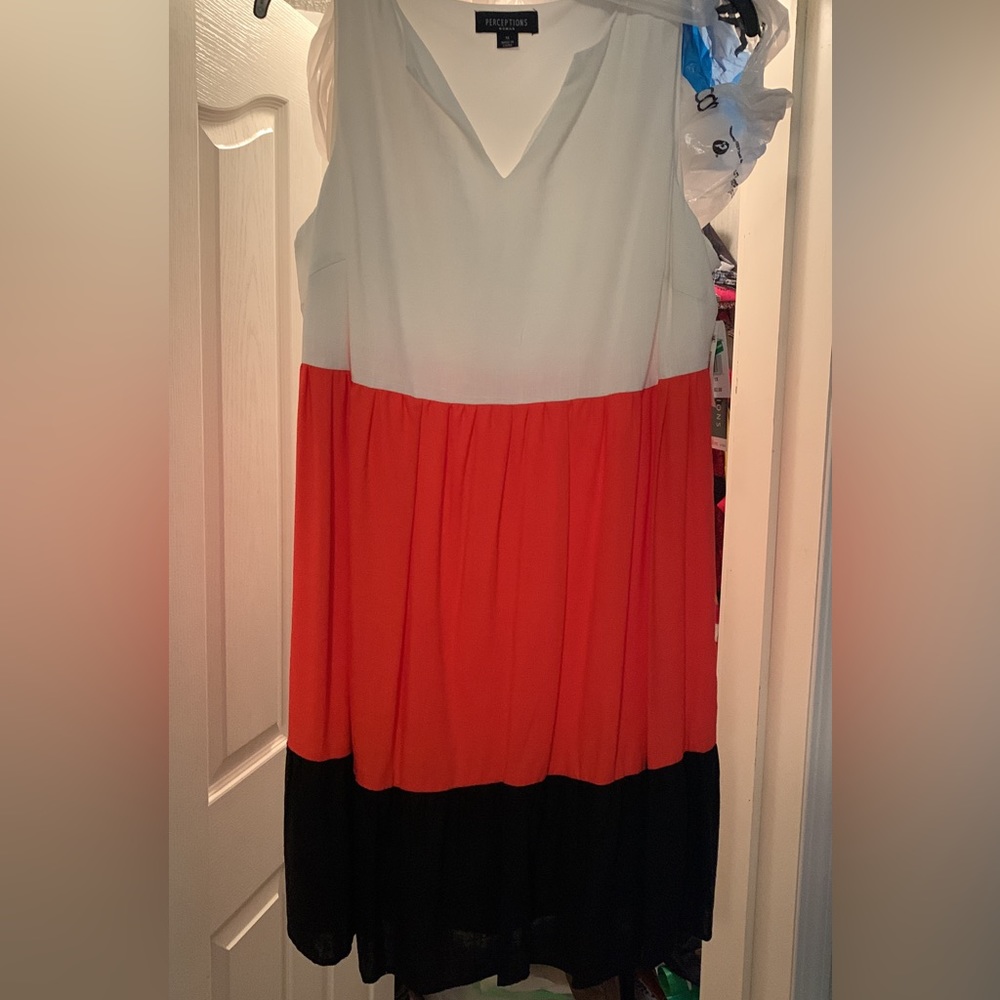 Color block dress NWT. White, coral, black